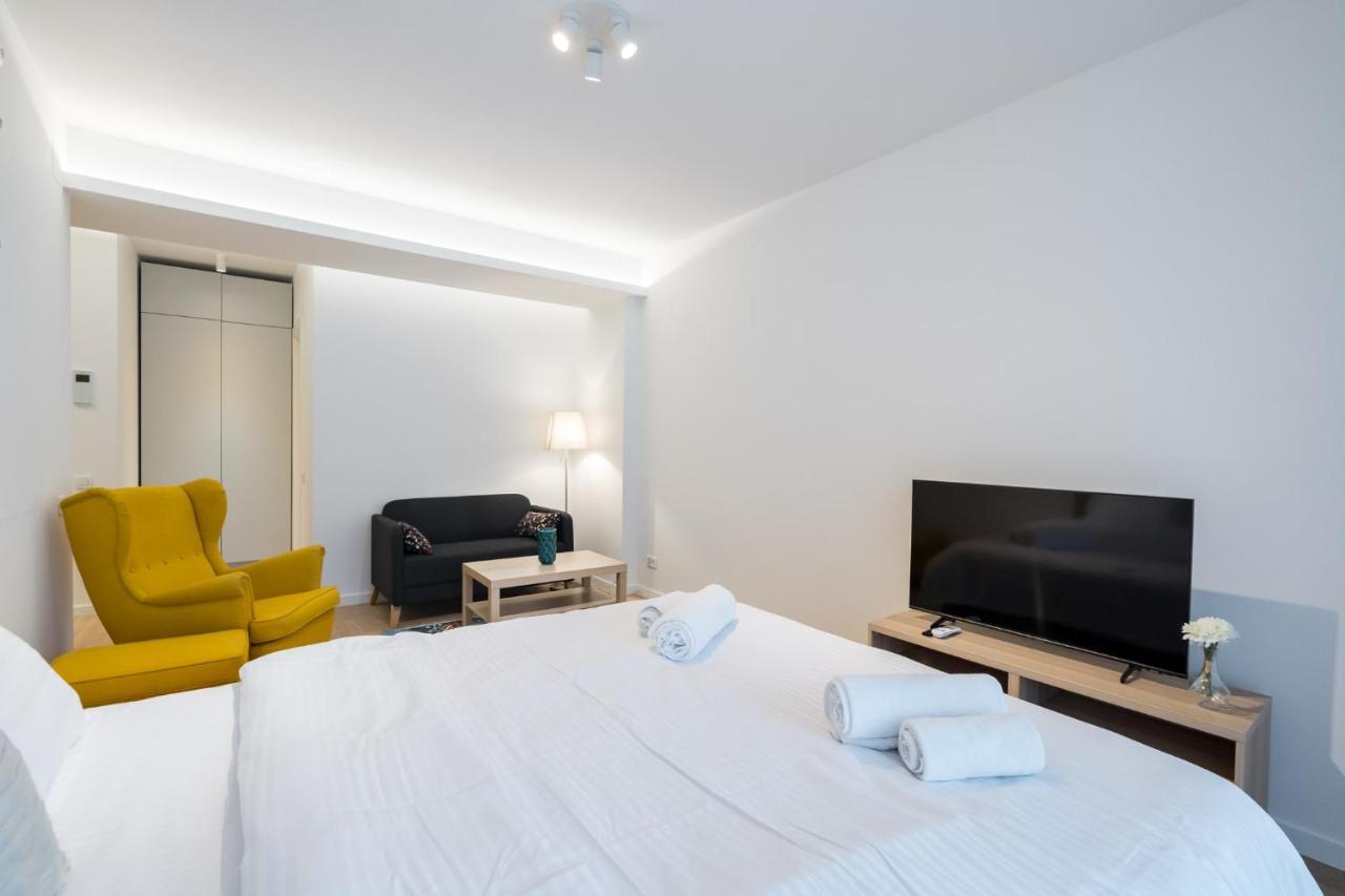 Zen Studios - Central Escape With Parking Bucharest Exterior photo